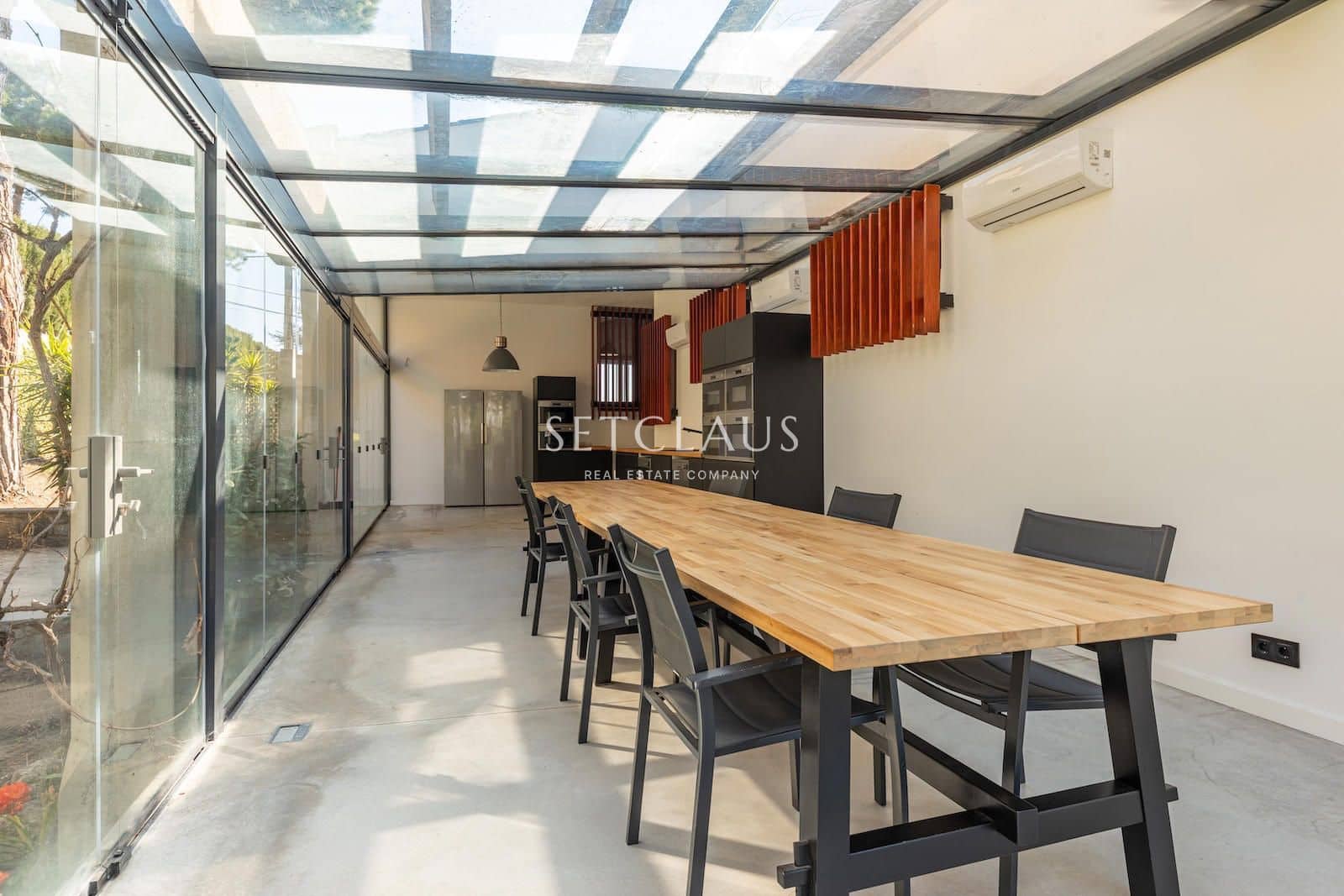 5 sypialnia Willa na sprzedaż w Badalona z basenem garażem - 1 850 000 € (Ref: 9973975)