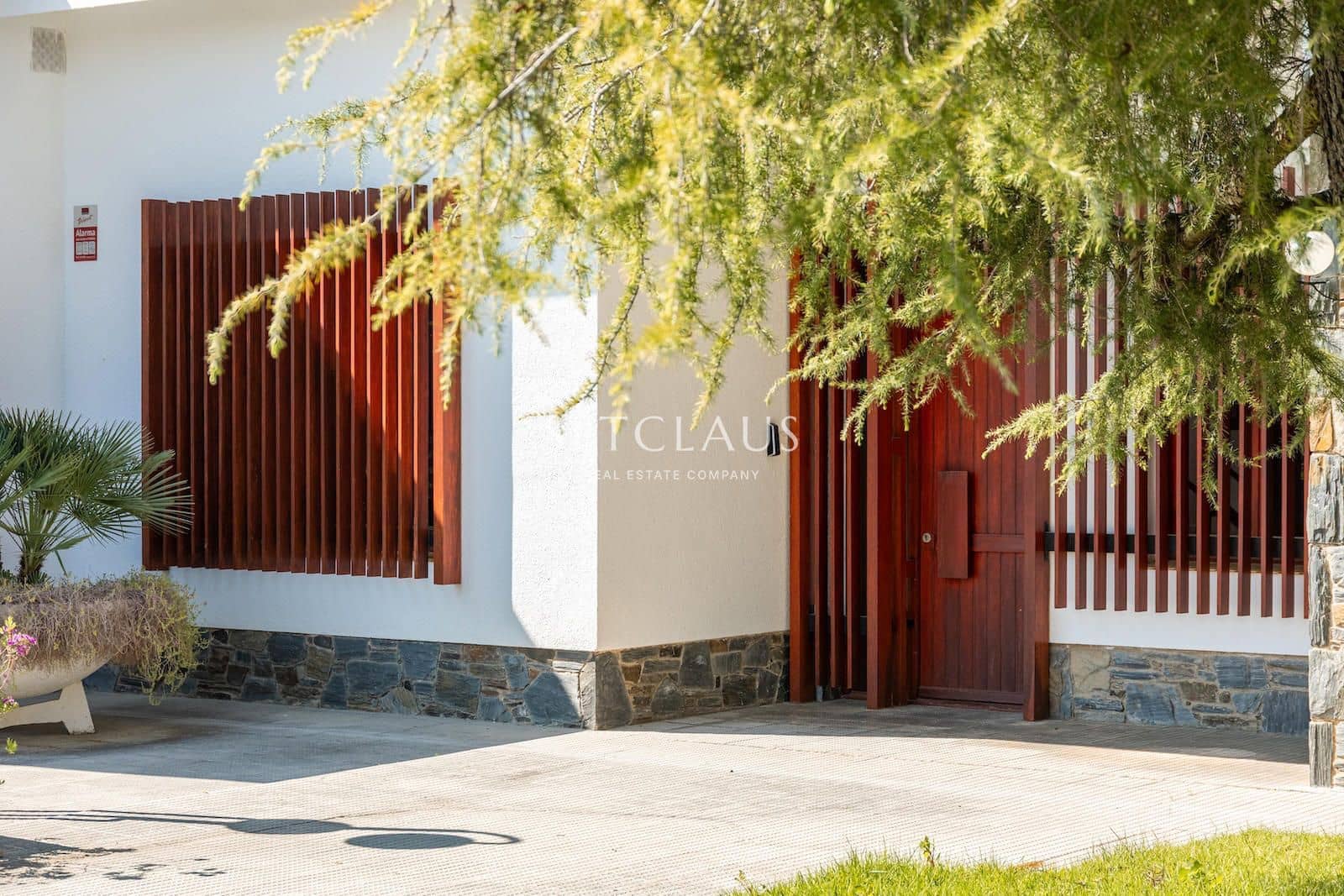 5 sypialnia Willa na sprzedaż w Badalona z basenem garażem - 1 850 000 € (Ref: 9973975)