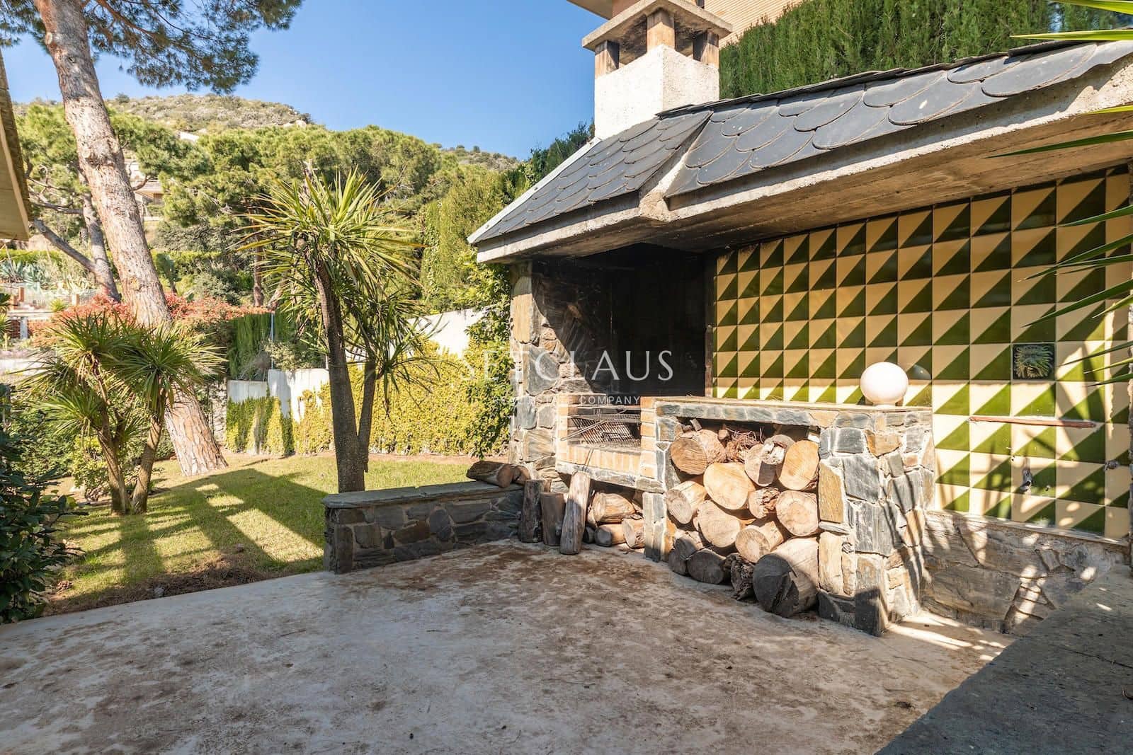5 sypialnia Willa na sprzedaż w Badalona z basenem garażem - 1 850 000 € (Ref: 9973975)