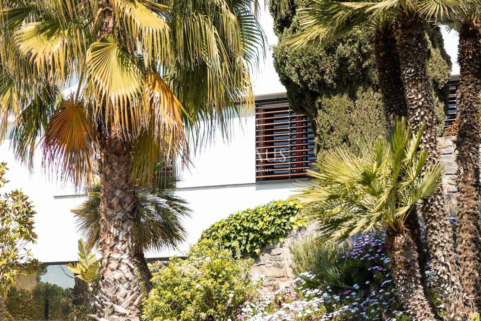 5 sypialnia Willa na sprzedaż w Badalona z basenem garażem - 1 850 000 € (Ref: 9973975)