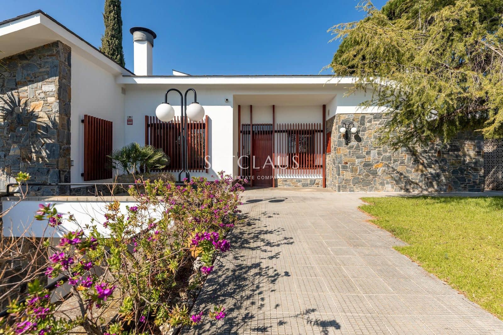 5 sypialnia Willa na sprzedaż w Badalona z basenem garażem - 1 850 000 € (Ref: 9973975)