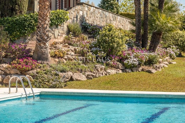 Chalet de 5 habitaciones en Badalona en venta con piscina garaje - 1.850.000 € (Ref: 9973975)
