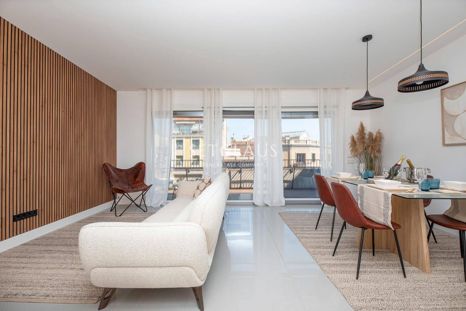 2 makuuhuone Kattohuoneisto myytävänä paikassa Barcelona kaupunki - 1 200 000 € (Ref: 9999156)