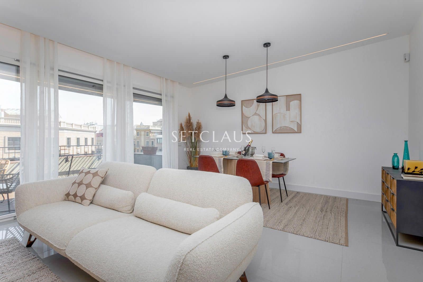 2 makuuhuone Kattohuoneisto myytävänä paikassa Barcelona kaupunki - 1 200 000 € (Ref: 9999156)