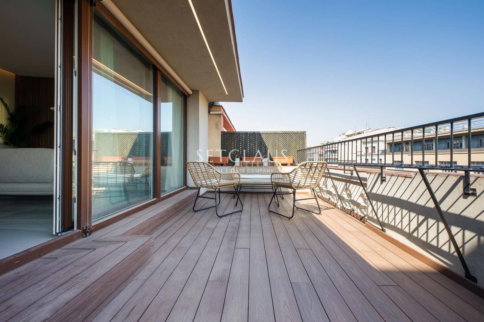 2 makuuhuone Kattohuoneisto myytävänä paikassa Barcelona kaupunki - 1 200 000 € (Ref: 9999156)
