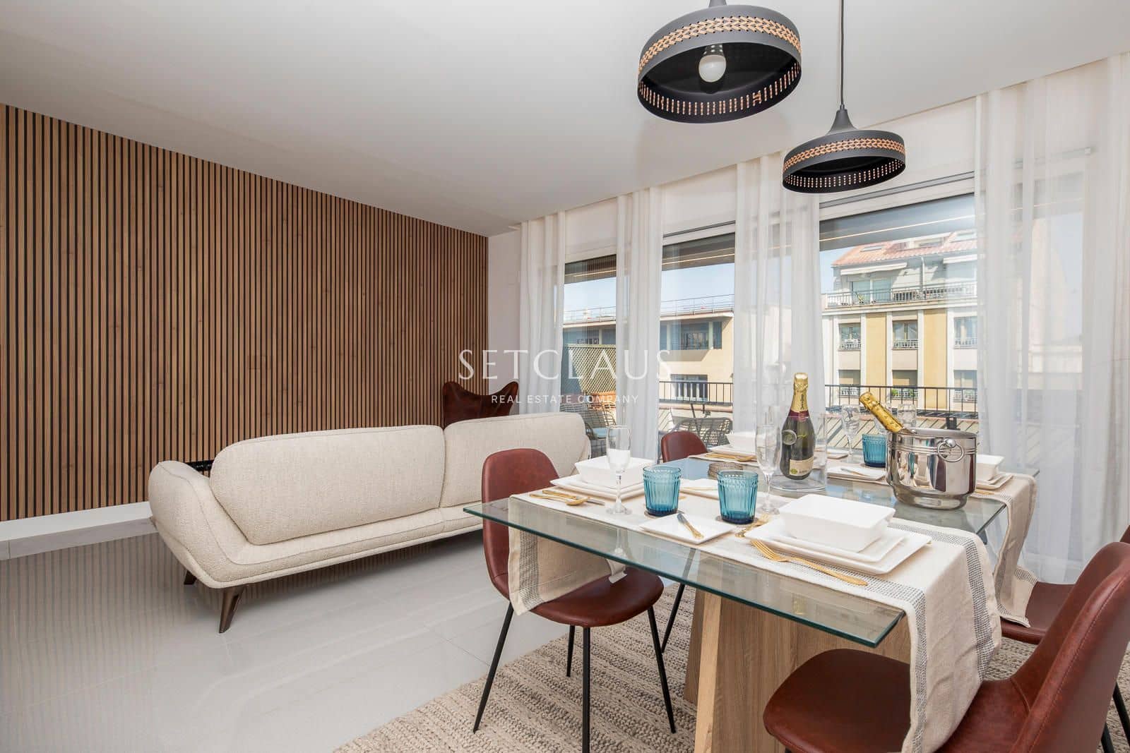 2 makuuhuone Kattohuoneisto myytävänä paikassa Barcelona kaupunki - 1 200 000 € (Ref: 9999156)