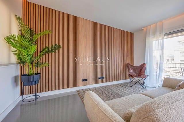 2 bedroom Penthouse for sale in Barcelona city - € 1,200,000 (Ref: 9999156)