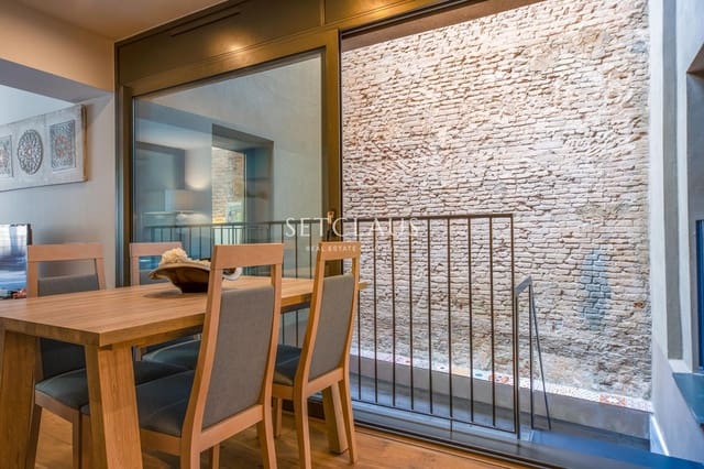 2 soveværelse Lejlighed til salg i Sant Antoni, Barcelona by med swimmingpool - € 790.000 (Ref: 9999387)