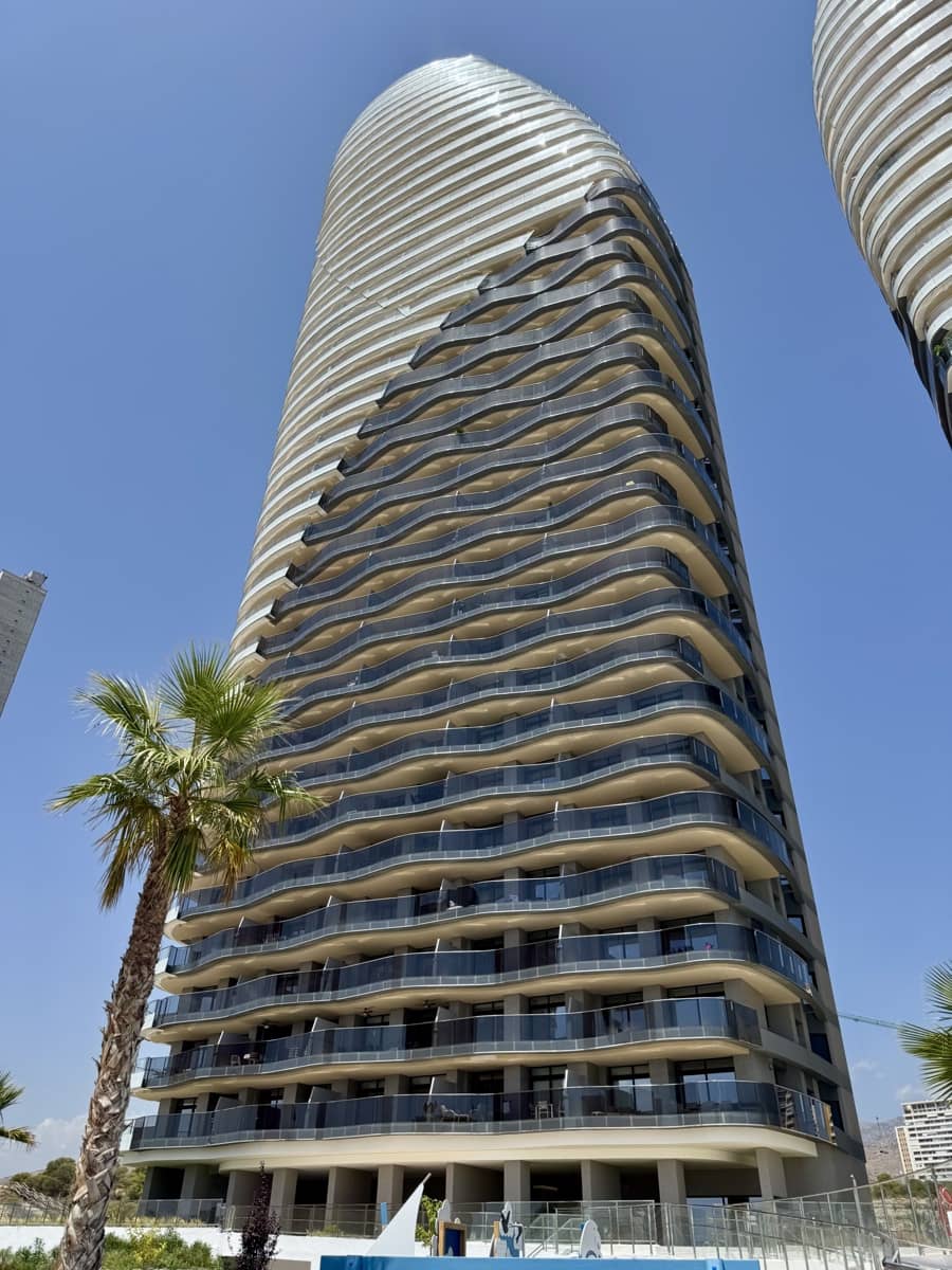3 slaapkamer Appartement te koop in Benidorm met zwembad garage - € 898.000 (Ref: 10026069)