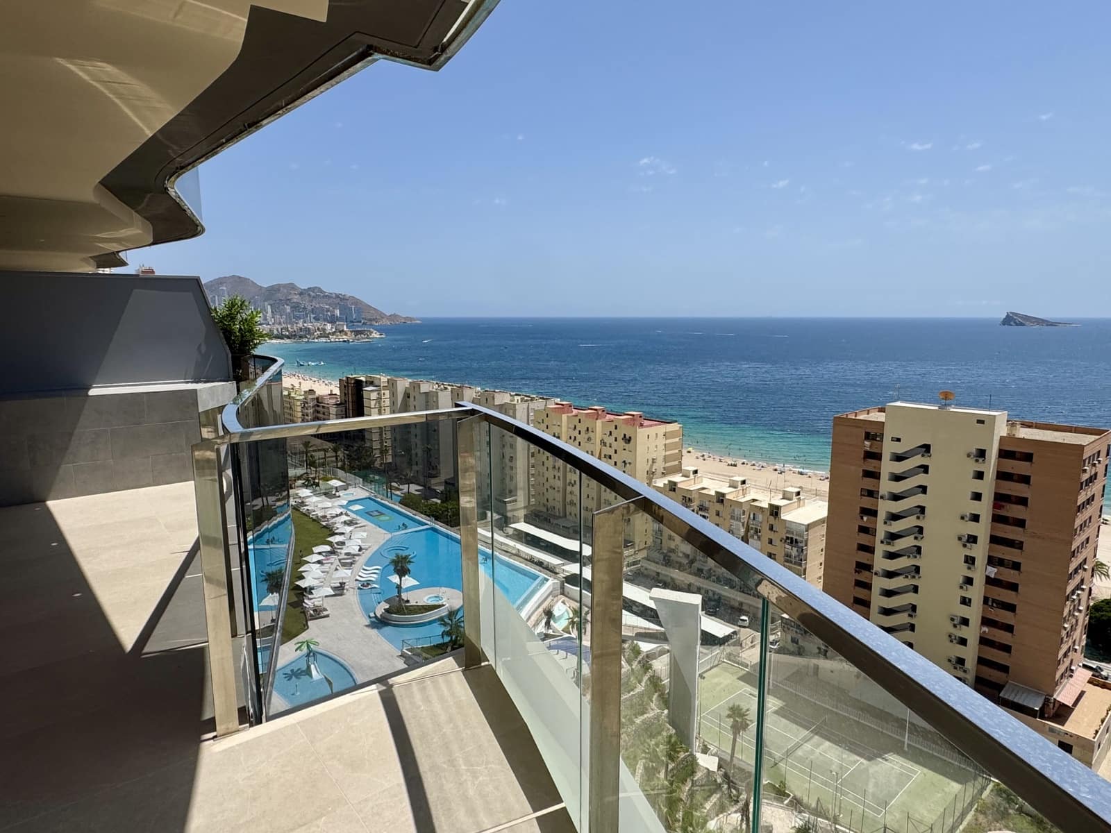 3 slaapkamer Appartement te koop in Benidorm met zwembad garage - € 898.000 (Ref: 10026069)