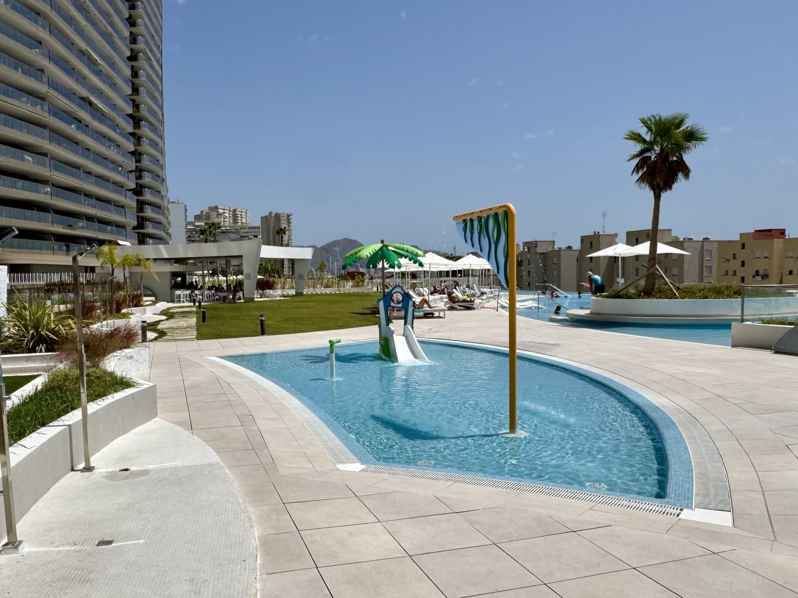 3 slaapkamer Appartement te koop in Benidorm met zwembad garage - € 898.000 (Ref: 10026069)