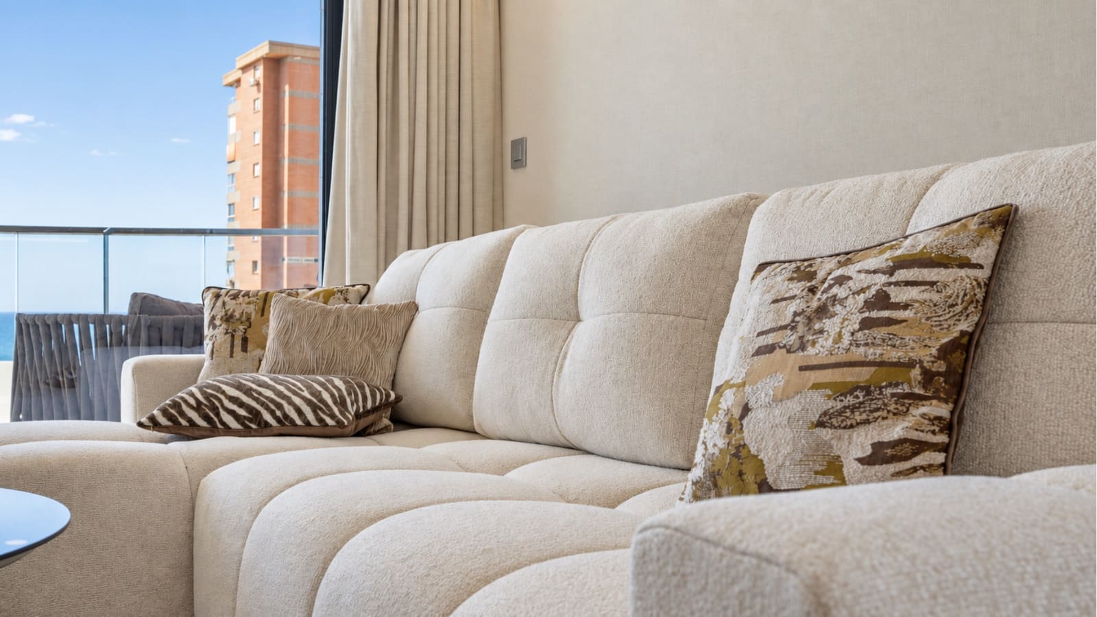 3 bedroom Apartment for sale in Benidorm with pool garage - € 898,000 (Ref: 10026069)