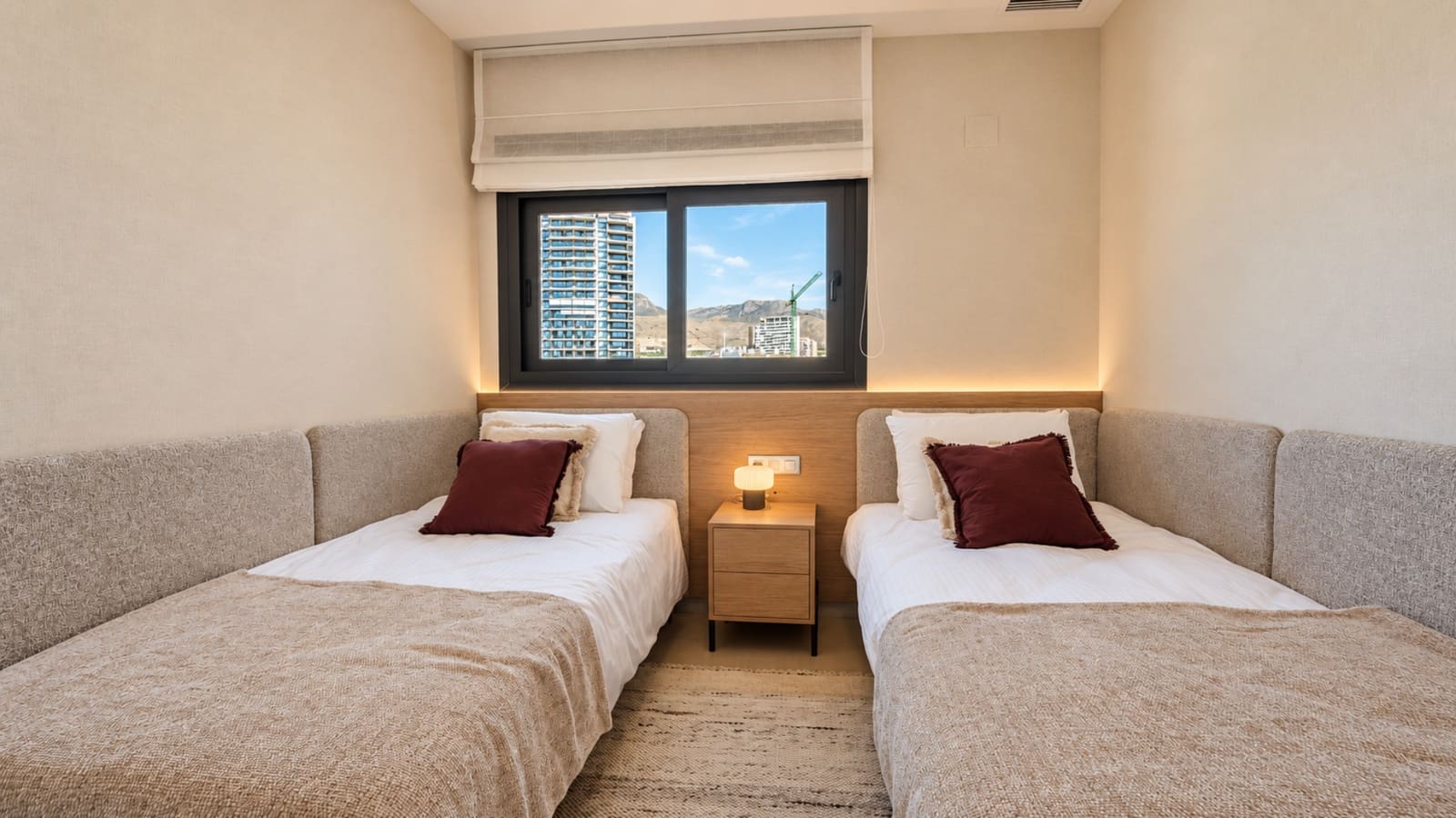 3 bedroom Apartment for sale in Benidorm with pool garage - € 898,000 (Ref: 10026069)