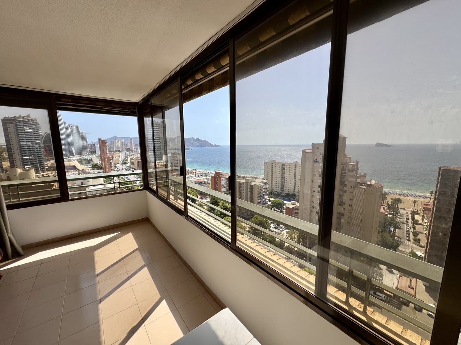 3 soverom Leilighet til salgs i Benidorm med svømmebasseng - € 495 000 (Ref: 10026070)