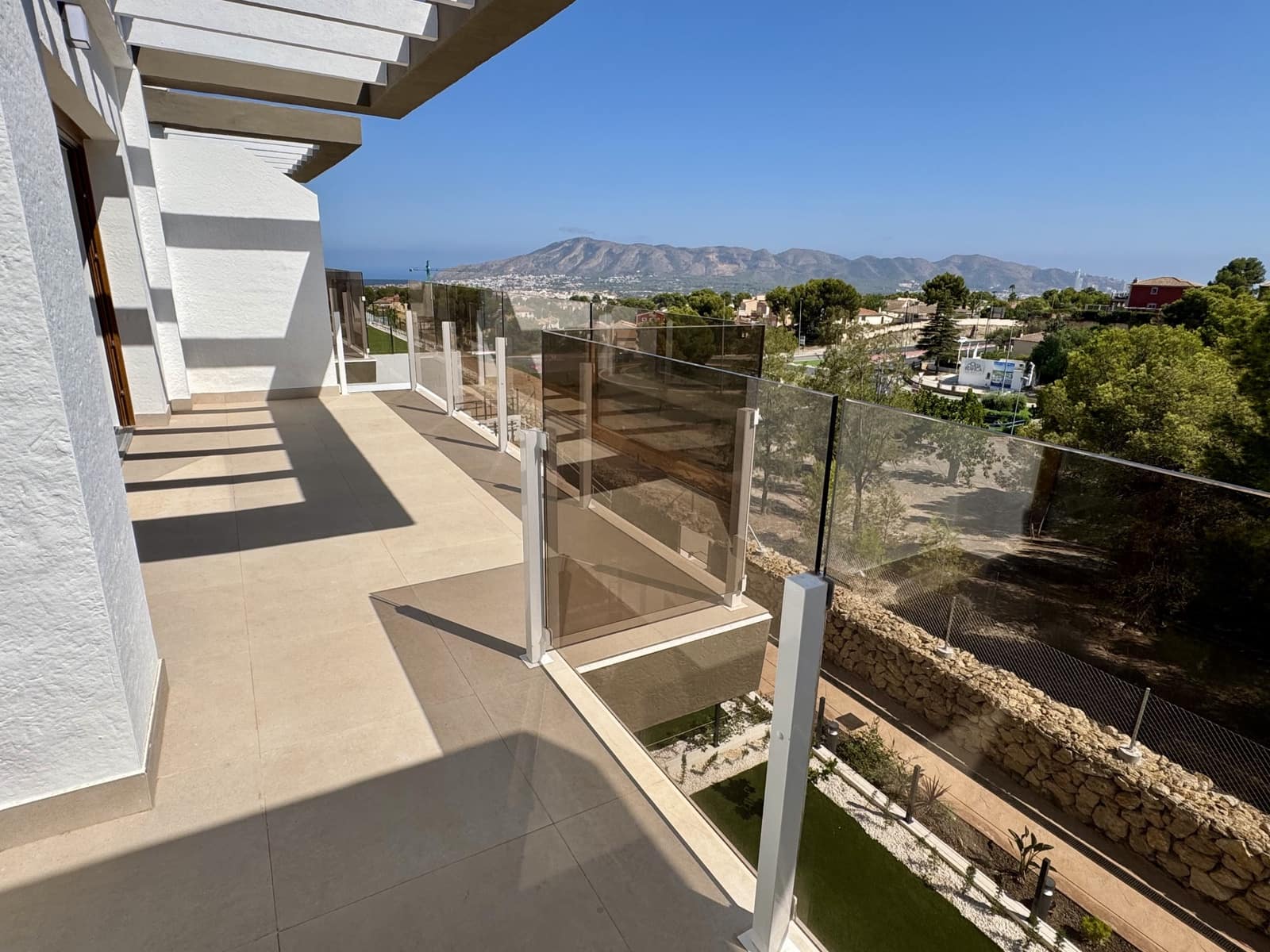 3 Zimmer Apartment zu verkaufen in La Nucia mit Pool Garage - 495.000 € (Ref: 10026071)