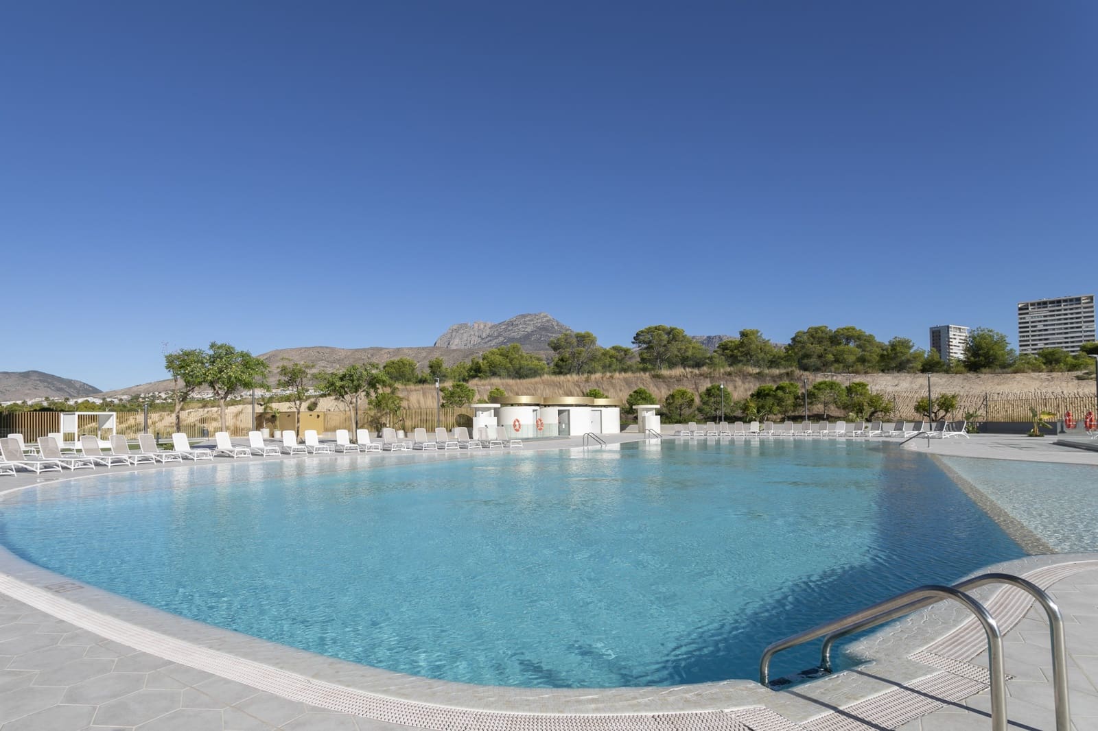 2 sovrum Lägenhet till salu i Benidorm med pool garage - 550 000 € (Ref: 10026077)