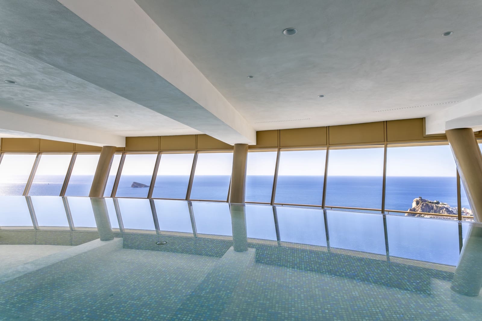 2 sovrum Lägenhet till salu i Benidorm med pool garage - 550 000 € (Ref: 10026077)
