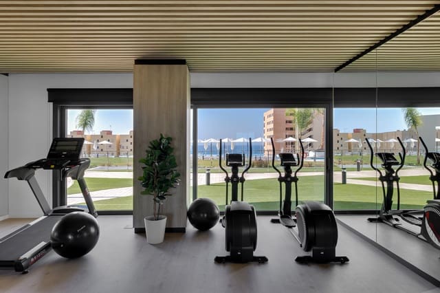 2 slaapkamer Appartement te koop in Playa Poniente, Benidorm met zwembad garage - € 798.000 (Ref: 10026080)
