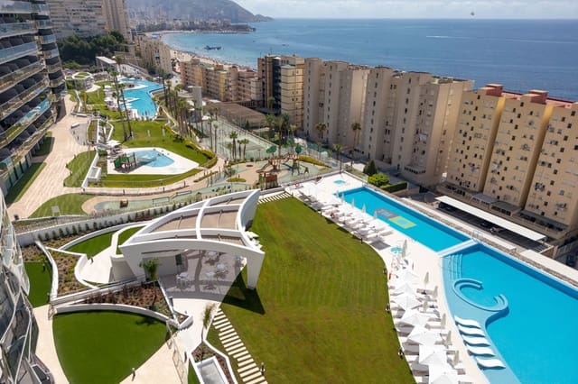 2 slaapkamer Appartement te koop in Playa Poniente, Benidorm met zwembad garage - € 798.000 (Ref: 10026080)