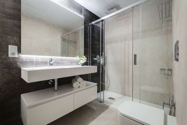 1 sovrum Lägenhet till salu i Benidorm med pool garage - 562 000 € (Ref: 10026087)