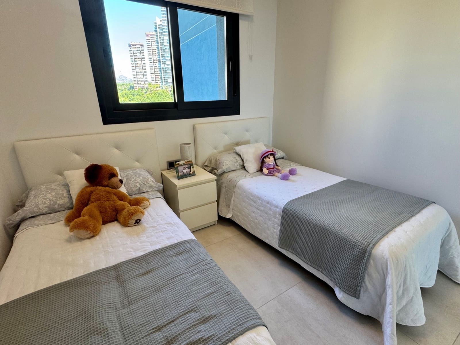 2 slaapkamer Appartement te koop in Benidorm met zwembad garage - € 675.000 (Ref: 10026091)