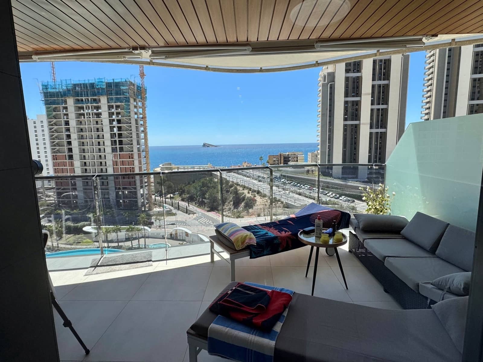 2 slaapkamer Appartement te koop in Benidorm met zwembad garage - € 675.000 (Ref: 10026091)