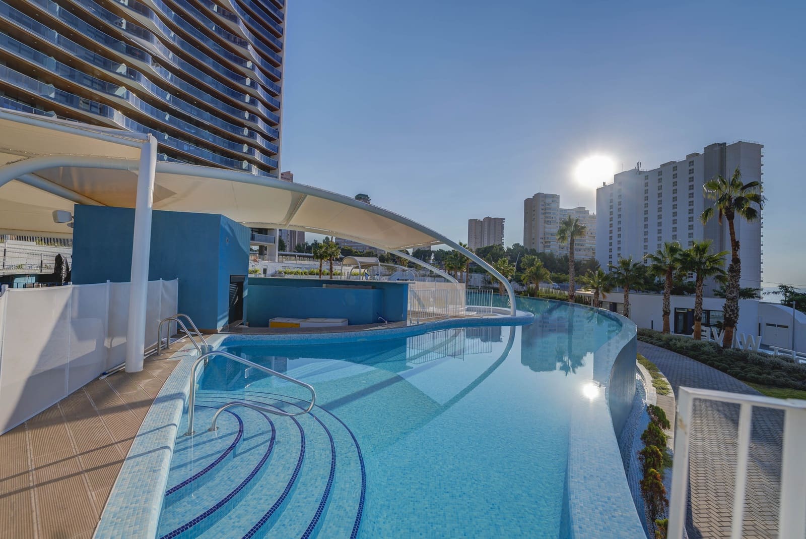 2 slaapkamer Appartement te koop in Benidorm met zwembad garage - € 675.000 (Ref: 10026091)
