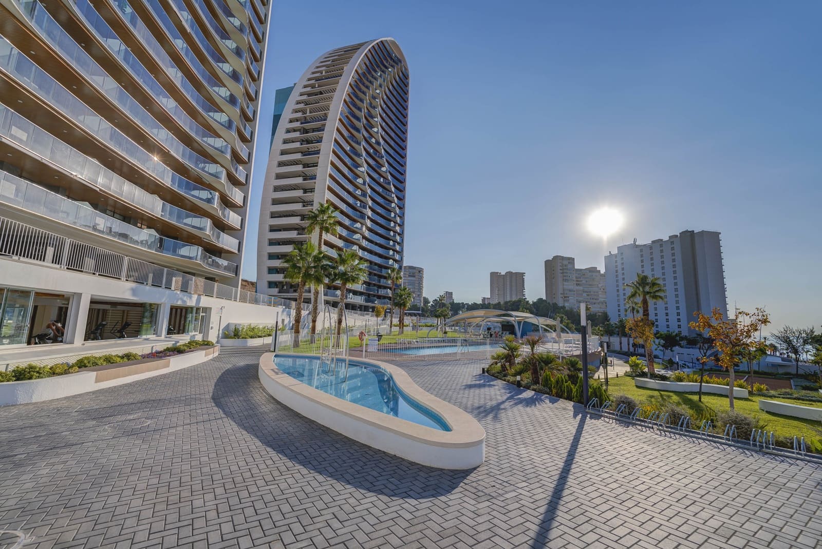 2 slaapkamer Appartement te koop in Benidorm met zwembad garage - € 675.000 (Ref: 10026091)
