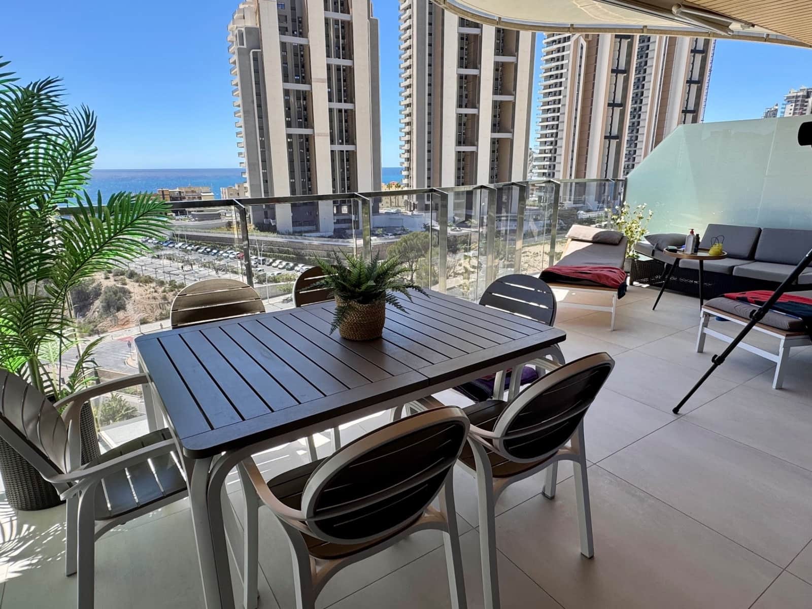 2 slaapkamer Appartement te koop in Benidorm met zwembad garage - € 675.000 (Ref: 10026091)