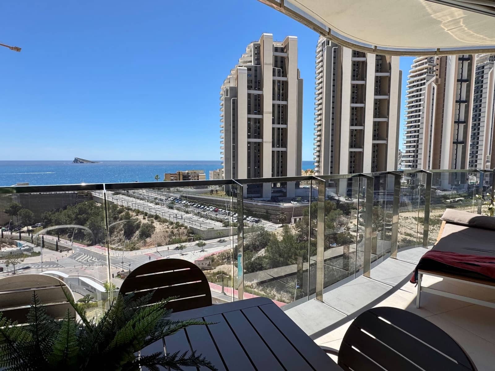 2 slaapkamer Appartement te koop in Benidorm met zwembad garage - € 675.000 (Ref: 10026091)