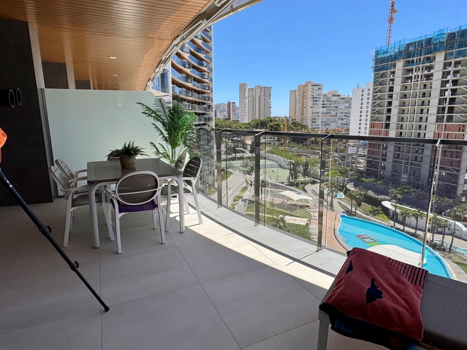 2 slaapkamer Appartement te koop in Benidorm met zwembad garage - € 675.000 (Ref: 10026091)