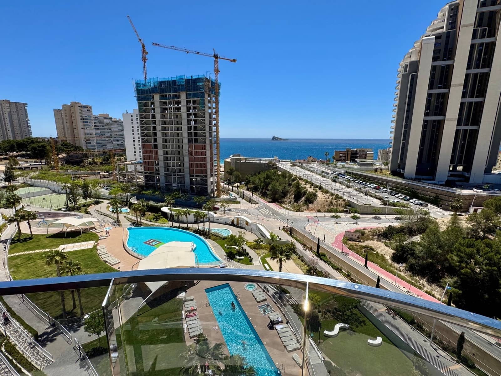 2 slaapkamer Appartement te koop in Benidorm met zwembad garage - € 675.000 (Ref: 10026091)