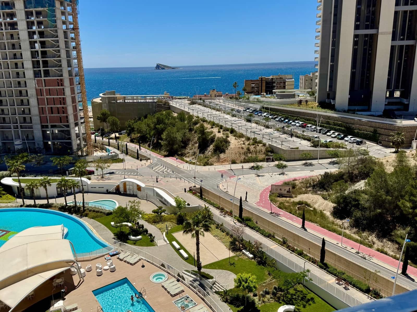2 slaapkamer Appartement te koop in Benidorm met zwembad garage - € 675.000 (Ref: 10026091)