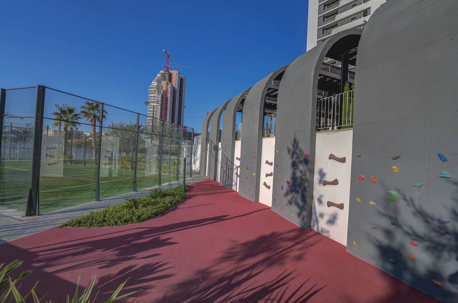 2 slaapkamer Appartement te koop in Benidorm met zwembad garage - € 675.000 (Ref: 10026091)