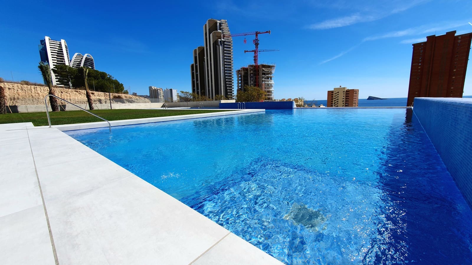 2 makuuhuone Huoneisto myytävänä paikassa Benidorm mukana uima-altaan 
autotalli - 595 000 € (Ref: 10026092)