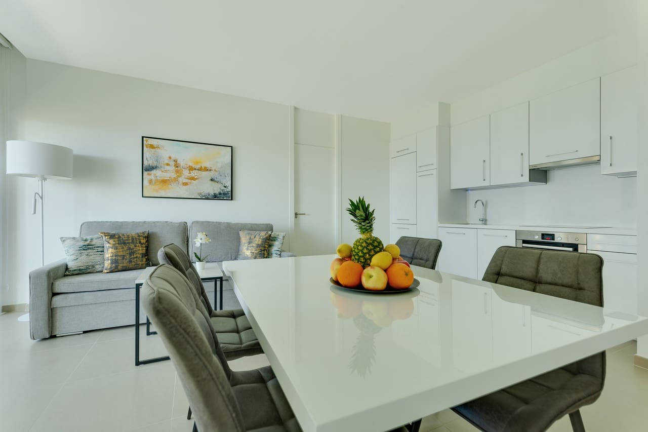 Apartamento de 1 habitación en Benidorm en venta con piscina garaje - 375.000 € (Ref: 10026105)