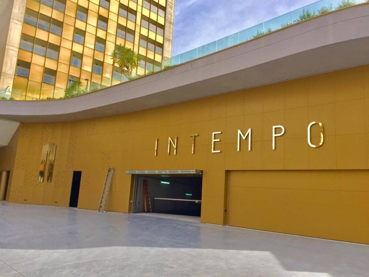 Apartamento de 1 habitación en Benidorm en venta con piscina garaje - 375.000 € (Ref: 10026105)