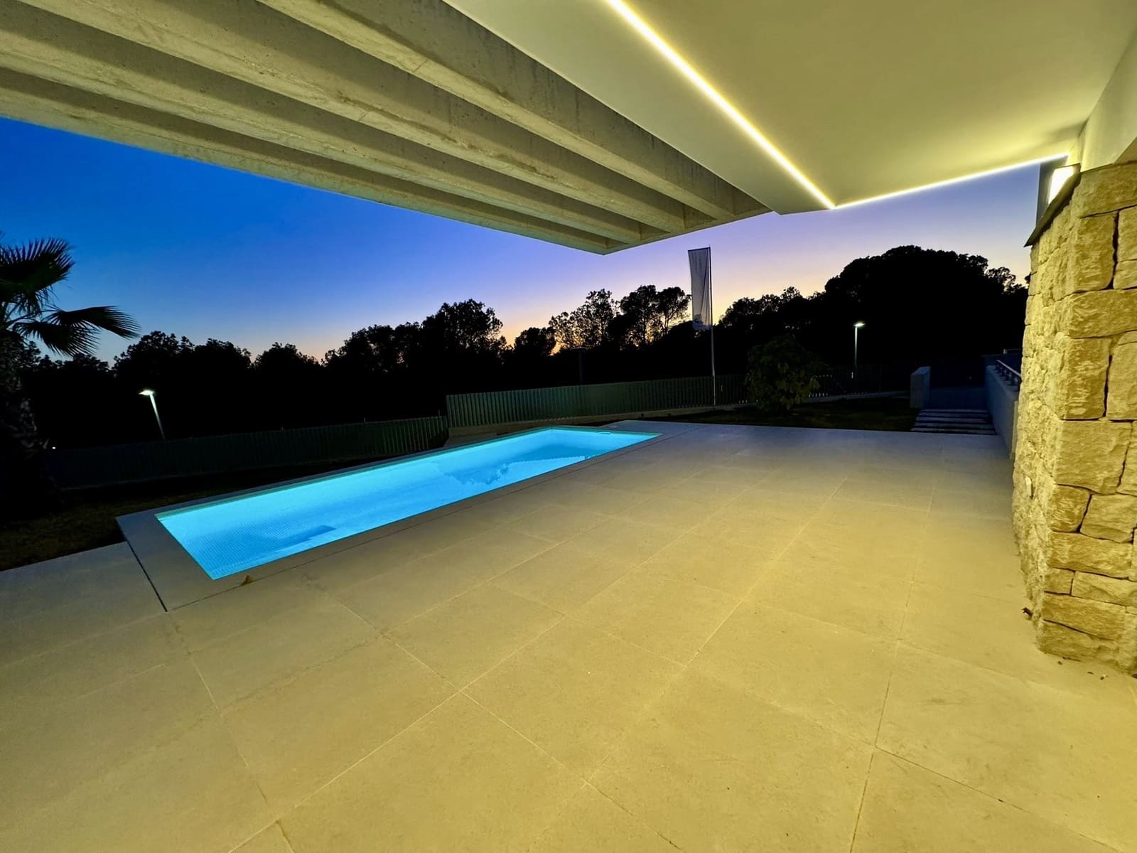 4 bedroom Villa for sale in Finestrat with garage - € 895,000 (Ref: 10026128)