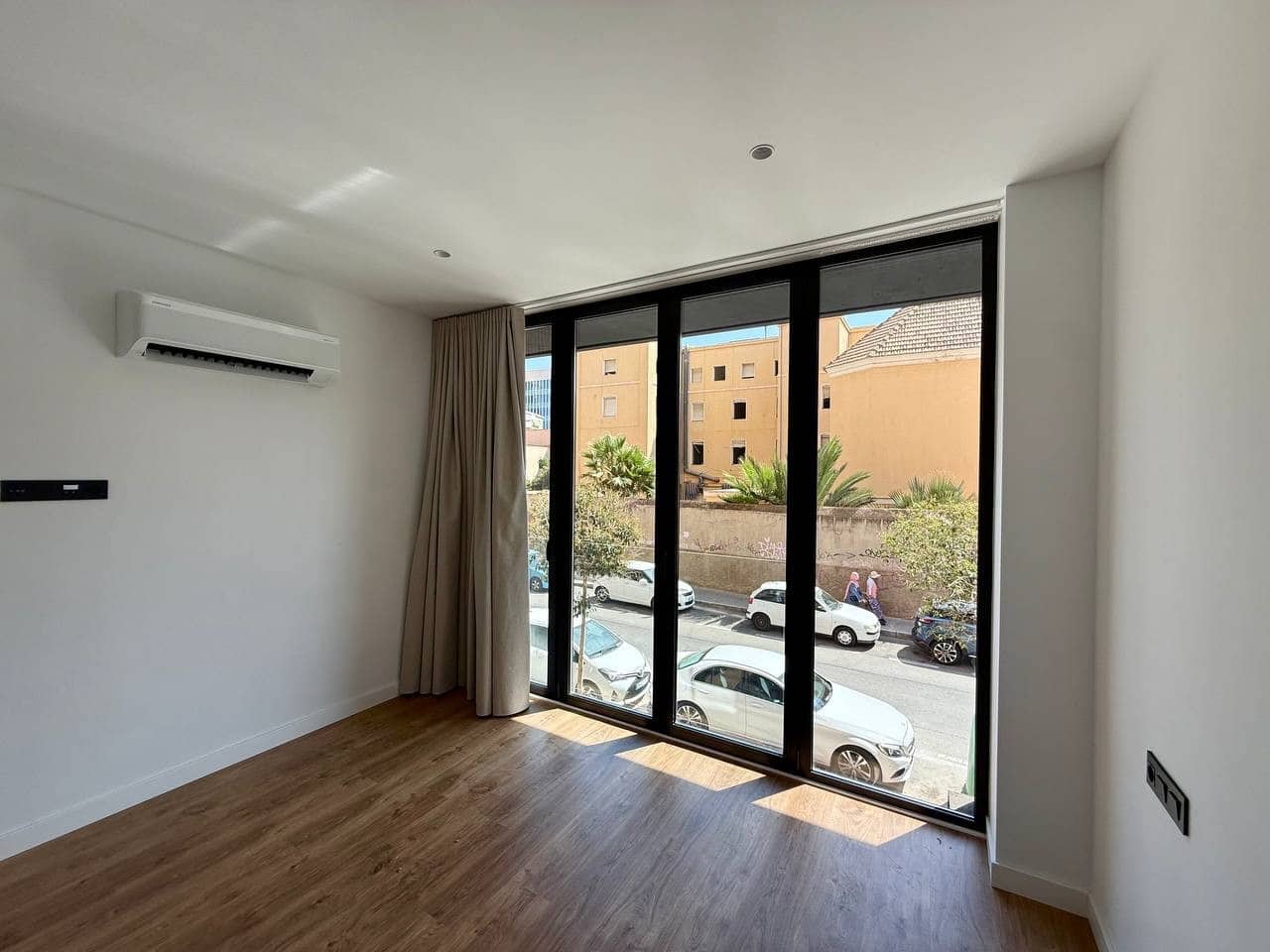 1 slaapkamer Appartement te koop in Alicante stad met zwembad garage - € 289.900 (Ref: 10168738)