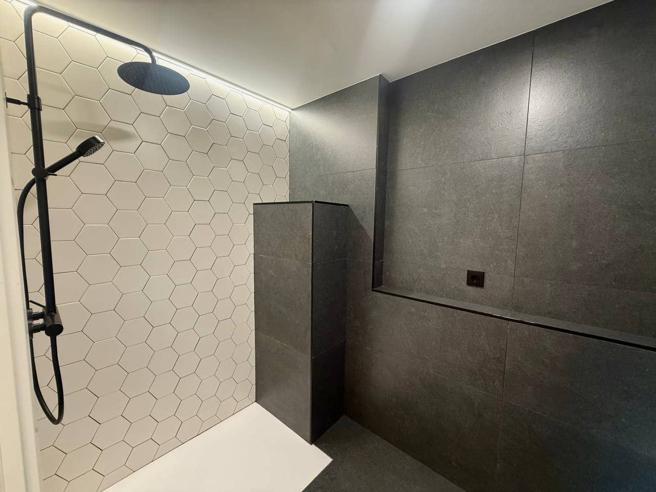 1 slaapkamer Appartement te koop in Alicante stad met zwembad garage - € 289.900 (Ref: 10168738)