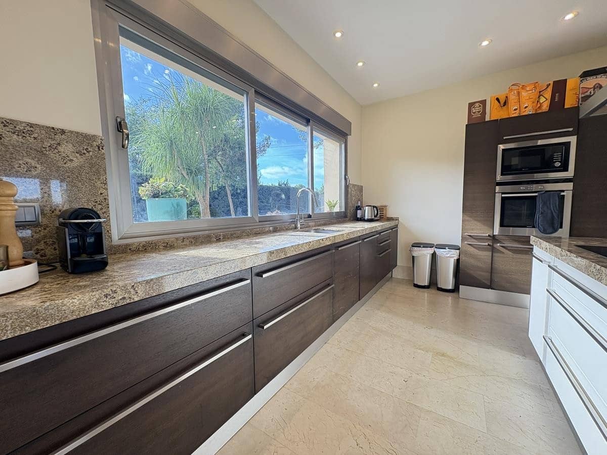 5 soveværelse Villa til salg i La Alcayna med garage - € 1.300.000 (Ref: 9548937)