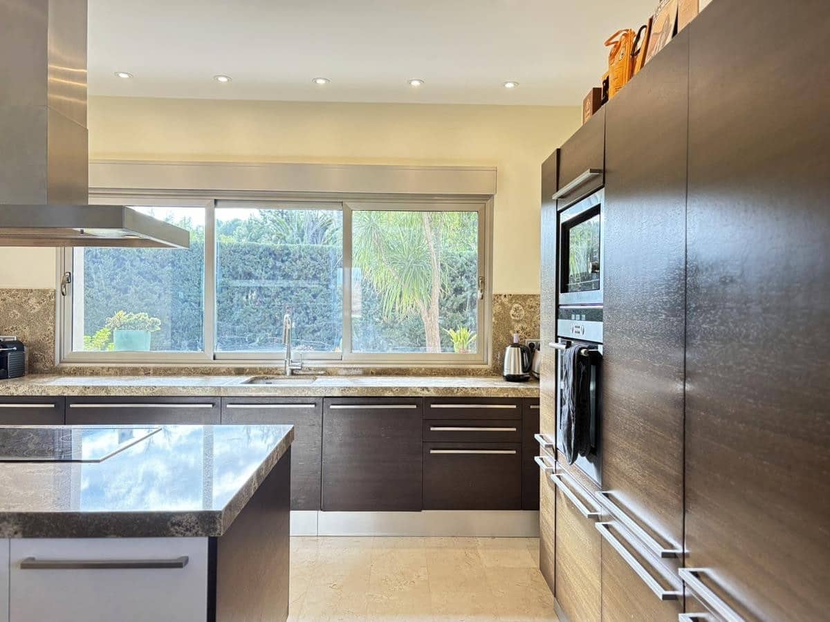 5 Zimmer Villa zu verkaufen in La Alcayna mit Garage - 1.300.000 € (Ref: 9548937)