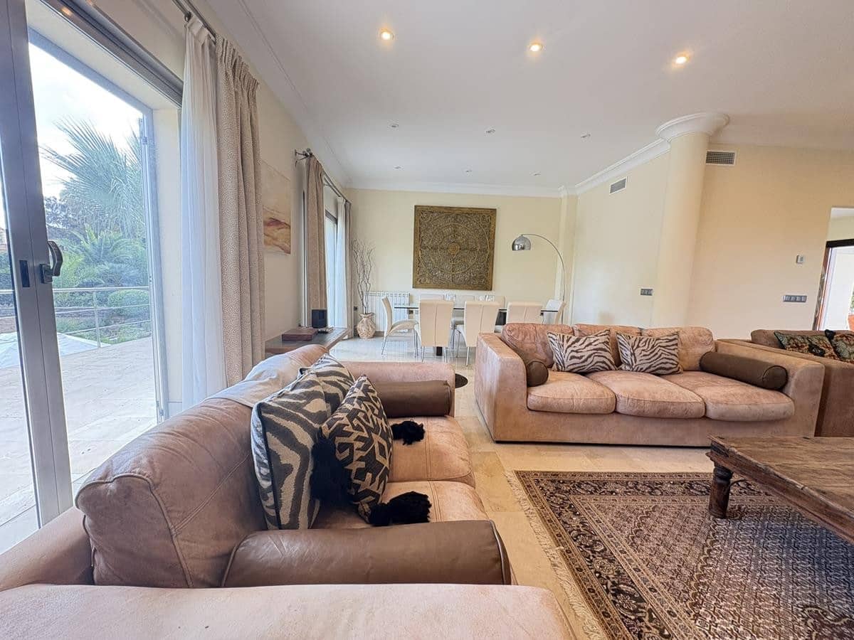 5 Zimmer Villa zu verkaufen in La Alcayna mit Garage - 1.300.000 € (Ref: 9548937)
