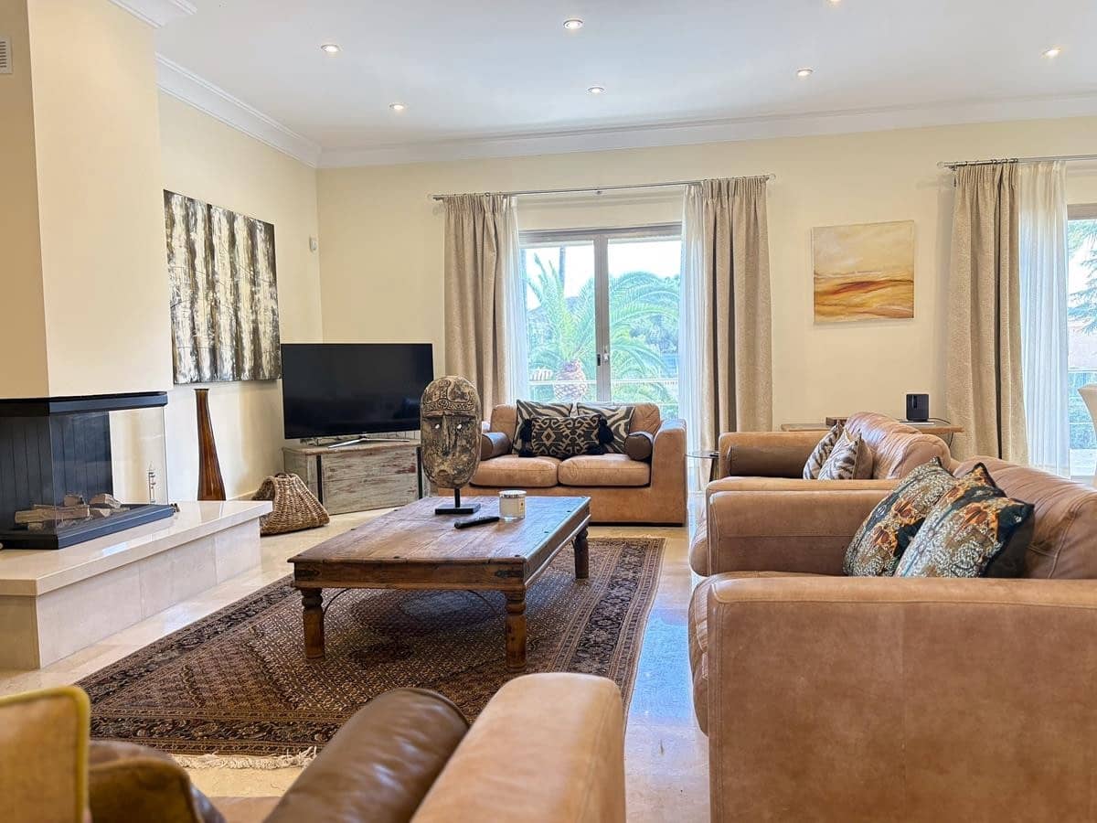 5 Zimmer Villa zu verkaufen in La Alcayna mit Garage - 1.300.000 € (Ref: 9548937)