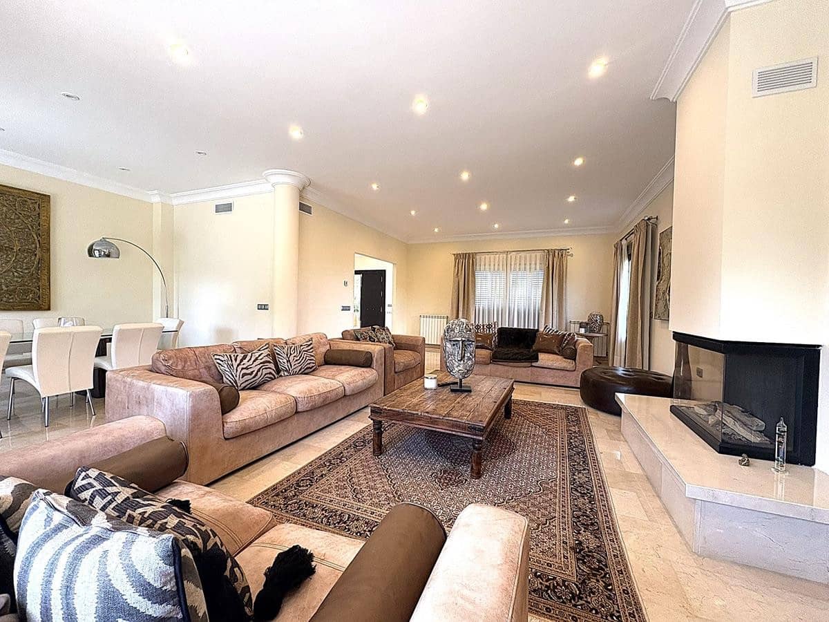5 Zimmer Villa zu verkaufen in La Alcayna mit Garage - 1.300.000 € (Ref: 9548937)