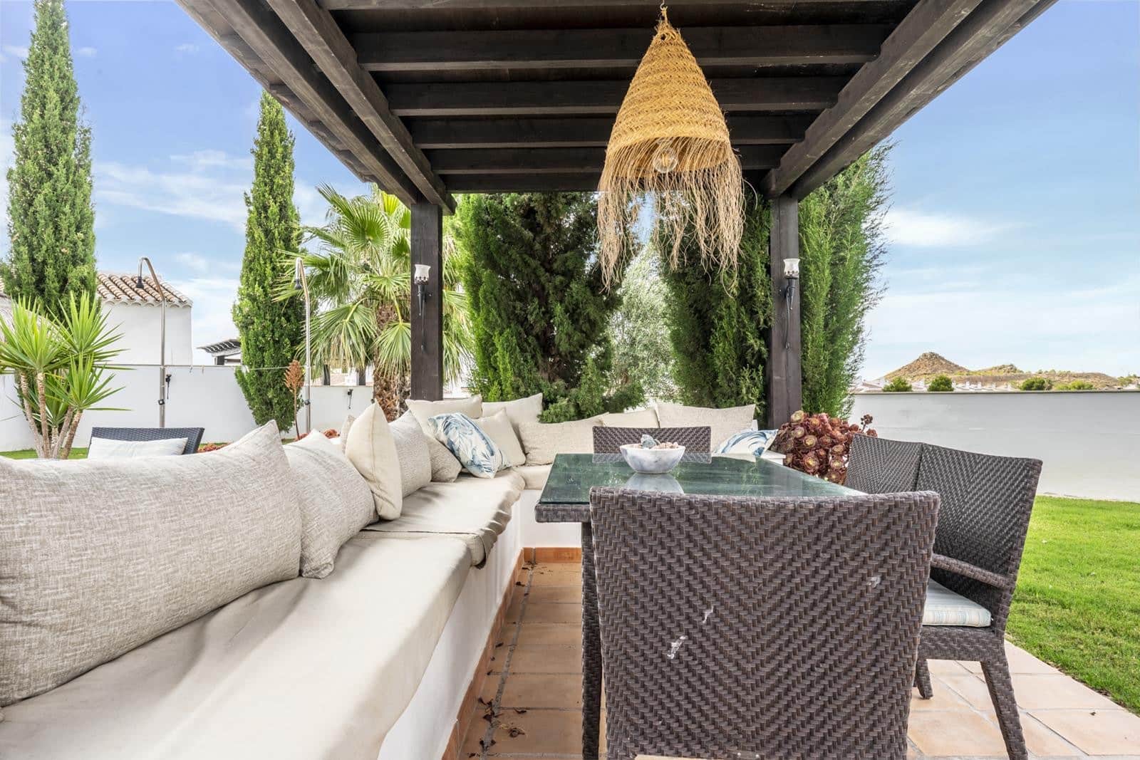 5 sypialnia Willa na sprzedaż w Banos y Mendigo z basenem garażem - 995 000 € (Ref: 9548939)