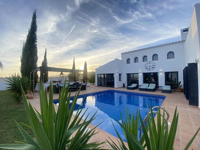 5 sovrum Villa till salu i El Valle Golf Resort, Murcia stad med pool garage - 995 000 € (Ref: 9548939)