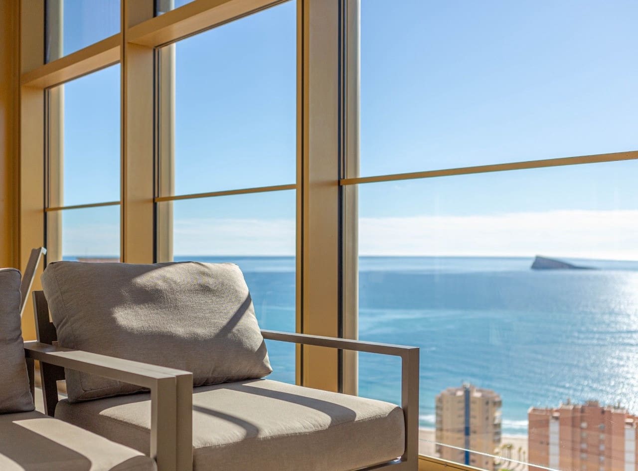 2 sovrum Lägenhet till salu i Benidorm med pool - 525 000 € (Ref: 9565510)