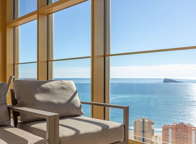 2 sovrum Lägenhet till salu i Benidorm med pool - 525 000 € (Ref: 9565510)