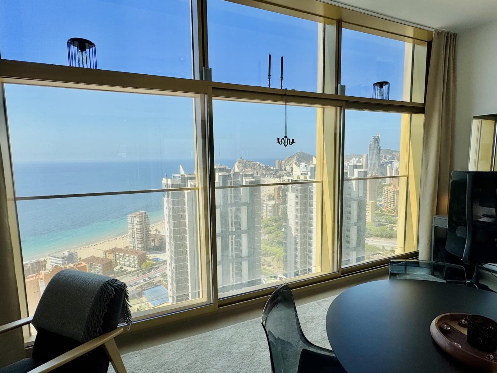 2 soveværelse Lejlighed til salg i Benidorm med swimmingpool garage - € 579.000 (Ref: 9565511)